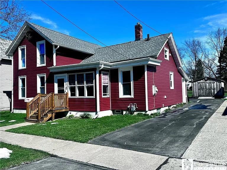 320 Franklin Ave