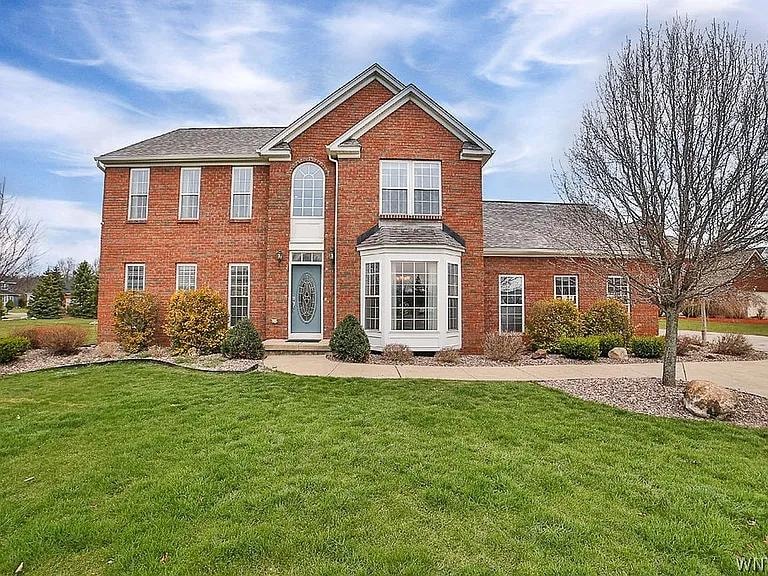 251 Oakridge Rd